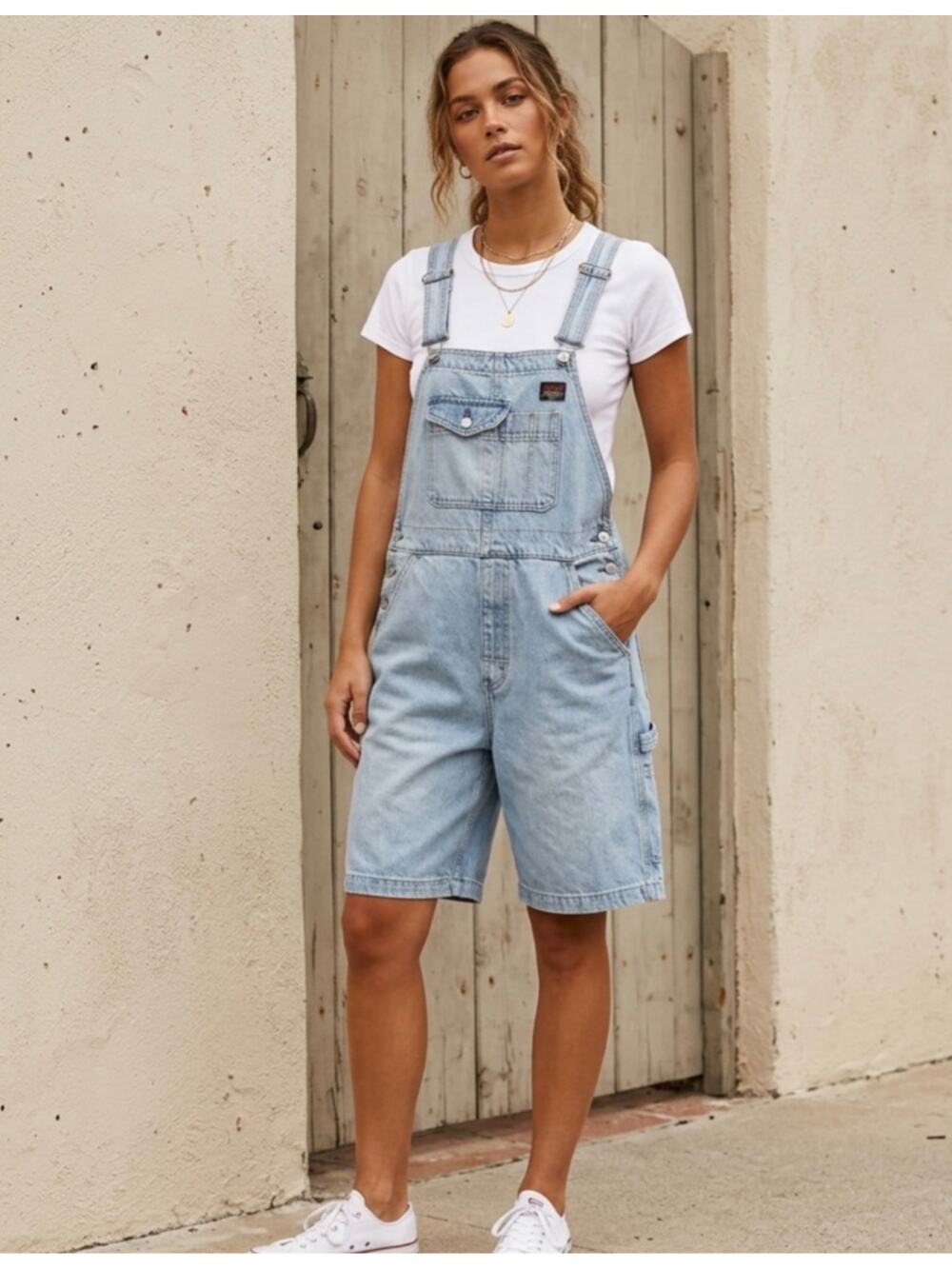 Levi’s Denim Overall Shorts NWT Small Light Wash Dungaree Shortalls